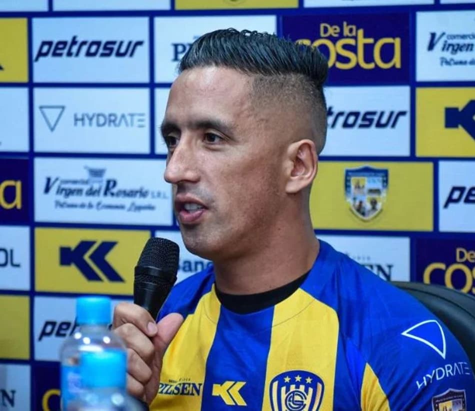 Lucas-Barrios-Luqueno