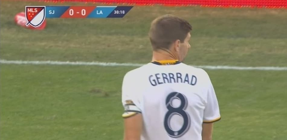 camisa-de-steven-gerrard-no-los-angeles-galaxy-com-a-grafia-de-seu-nome-errada-1467291027693_615x300_Easy-Resize.com