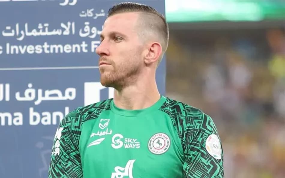 Paulo Victor - Al-Ettifaq