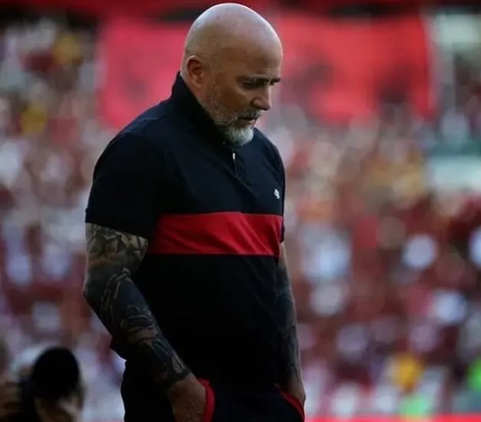 Inter demite Eduardo Coudet: veja 17 técnicos estrangeiros livres no mercado