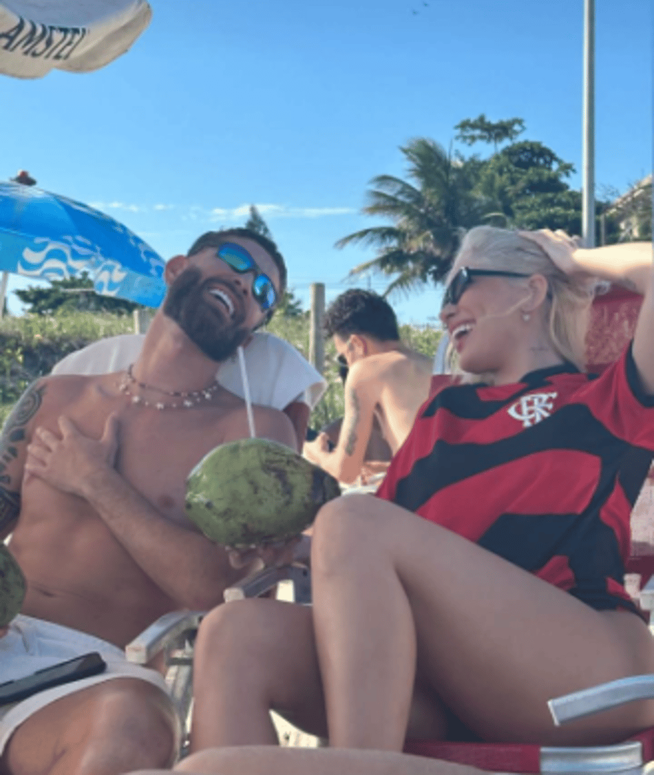 Léo Pereira e Karoline