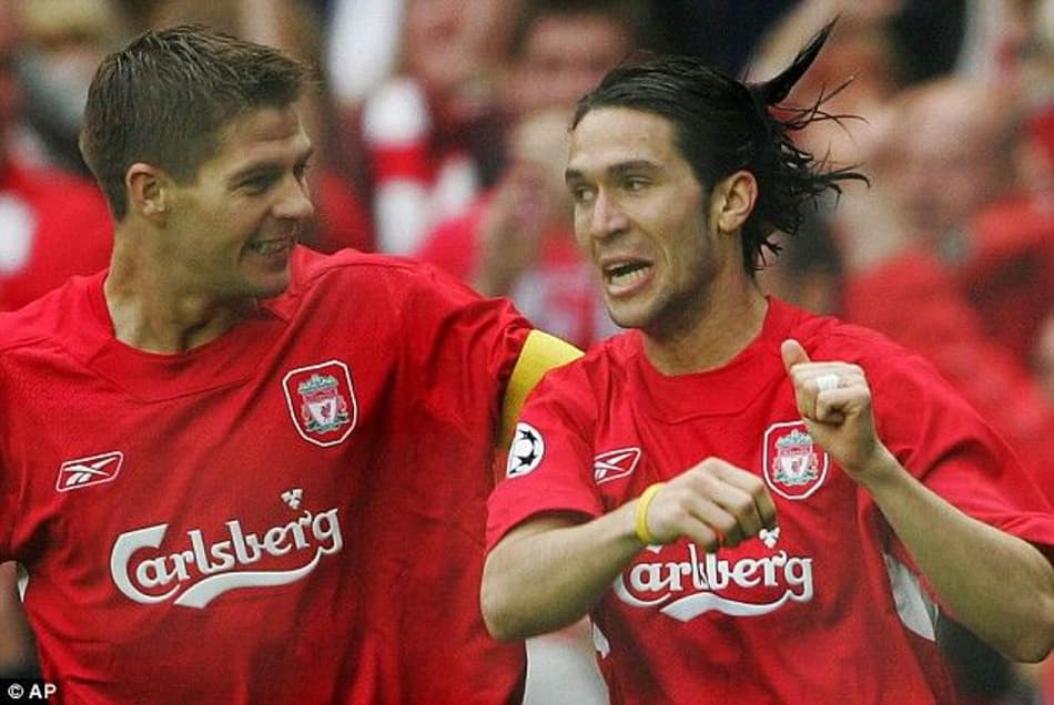 Gerrard e Luís Garcia