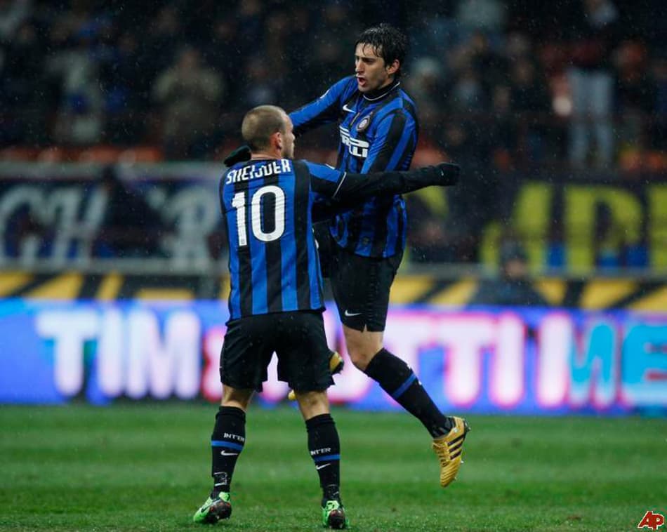 Sneijder e Milito