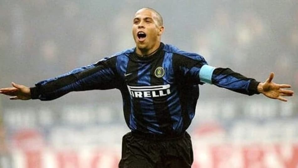 O melhor time possível da Premier League de acordo com Ronaldo Fenômeno