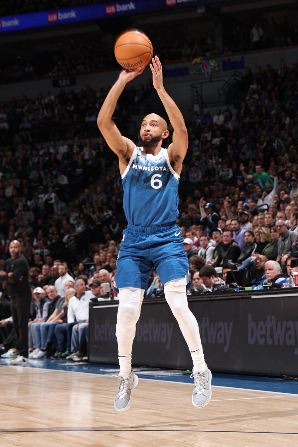 Jordan McLaughlin