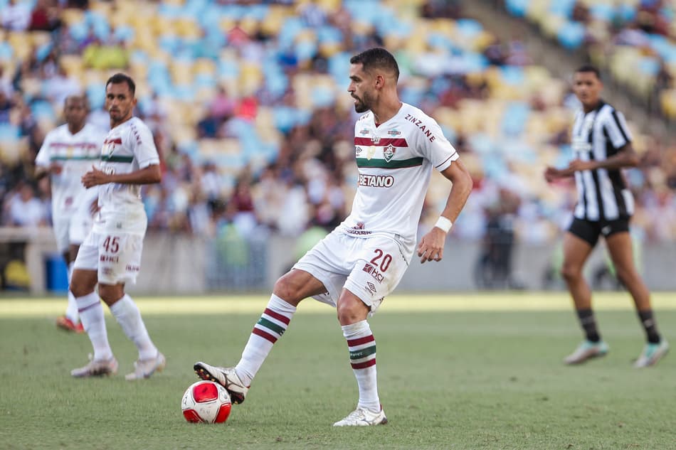 LUCAS MERÇON/FLUMINENSE