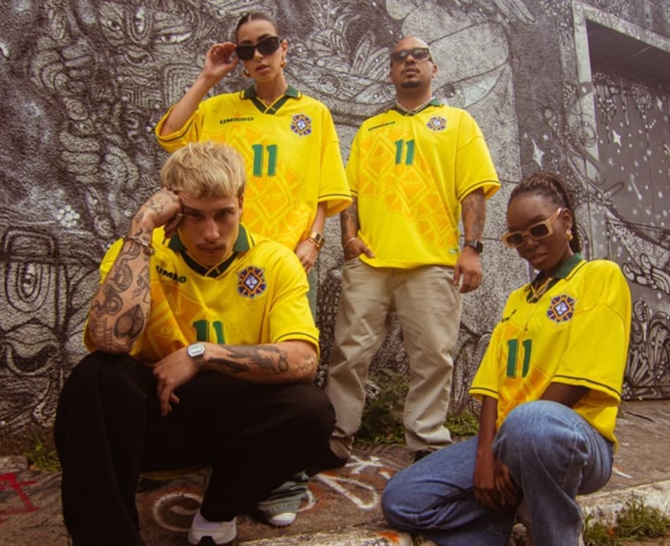 Umbro lança coleção inspirada em camisas marcantes; veja as fotos