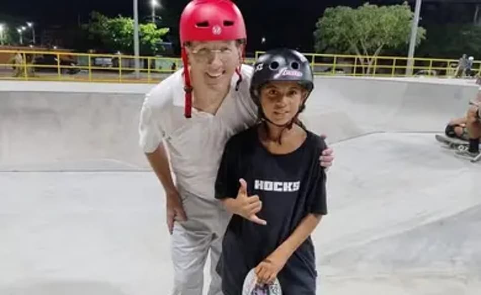 Skate e churrasquinho? Relembre momentos aleatórios de John Textor