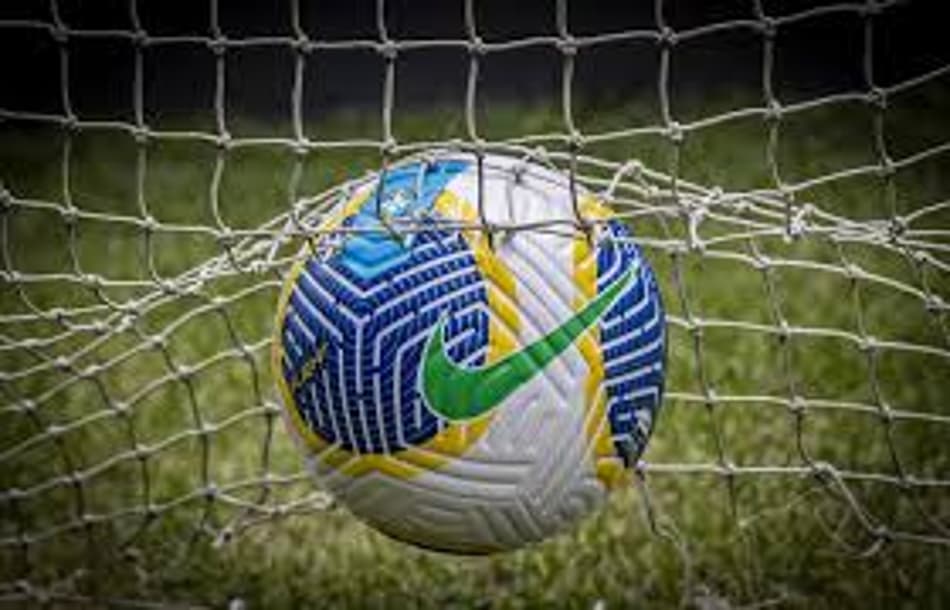 Receitas de clubes brasileiros chega a receita bilionária em 2023; veja as maiores!