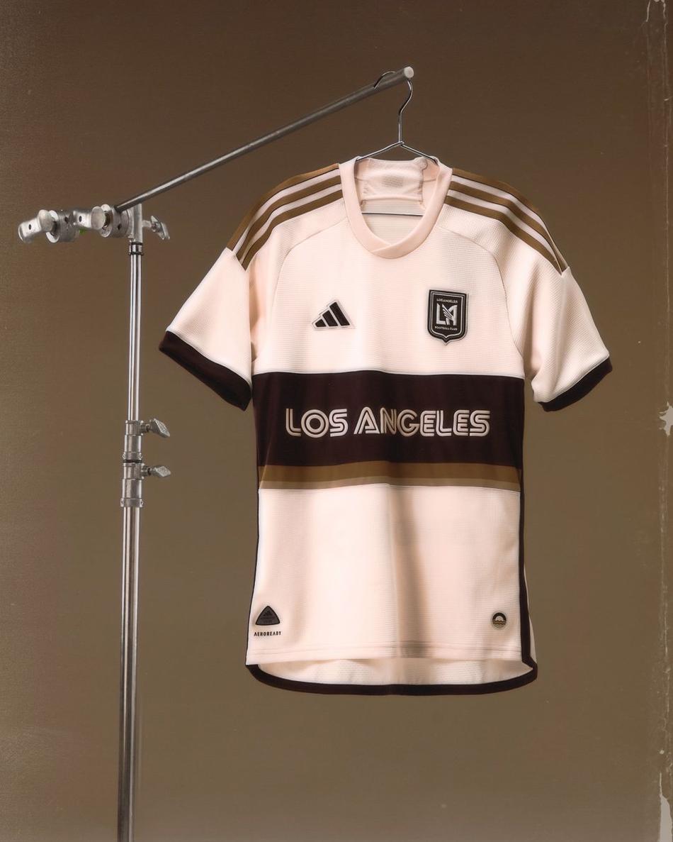 Camisa retrô Los Angeles FC (Foto: Reprodução MLS)