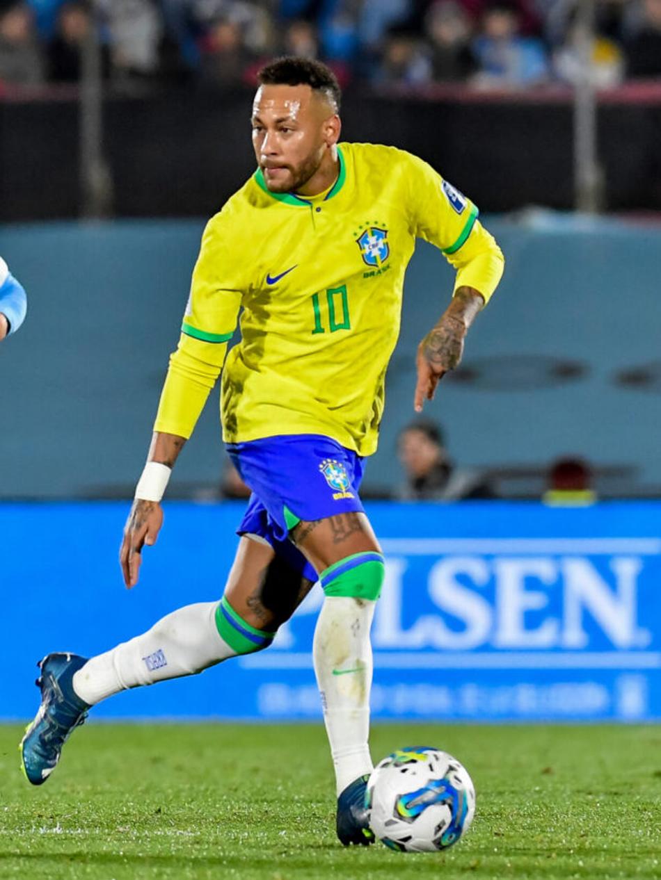 Bloqueio do X: torcedores relembram tuítes hilários de Neymar