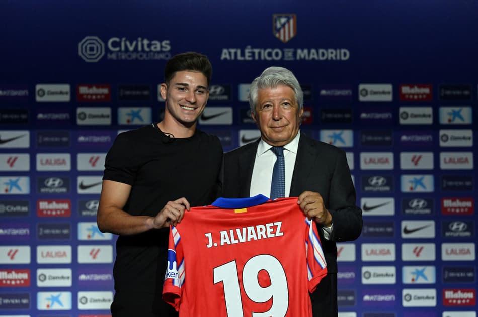 Julián Alvarez trocou o Manchester City pelo Alético de Madrid por 75 milhões de euros. (Foto: JAVIER SORIANO / AFP)