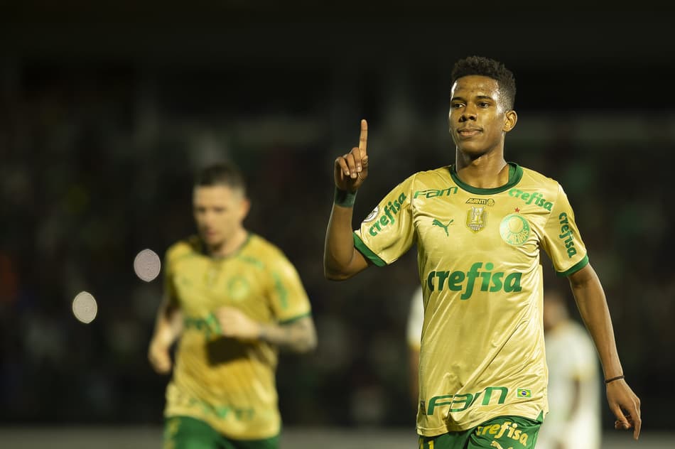 Estêvão no topo! Confira os artilheiros do Palmeiras em 2024