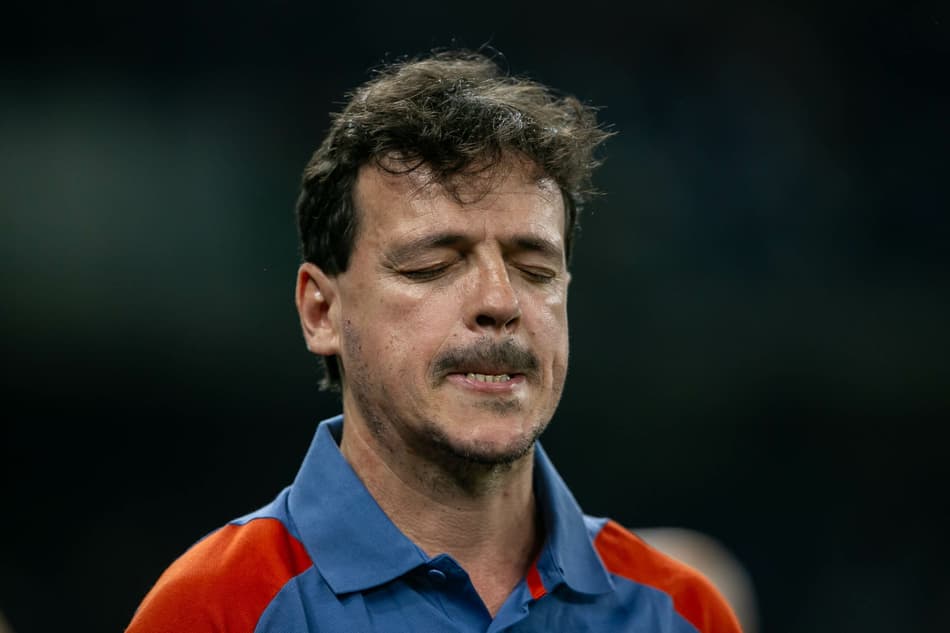 Fernando Diniz tecnico do Cruzeiro durante partida contra o Libertad no estadio Mineirao pelo campeonato Copa Sul-Americana 2024. Foto: Fernando Moreno/AGIF