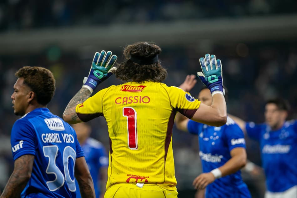 Goleiro Cássio em Cruzeiro x Libertad