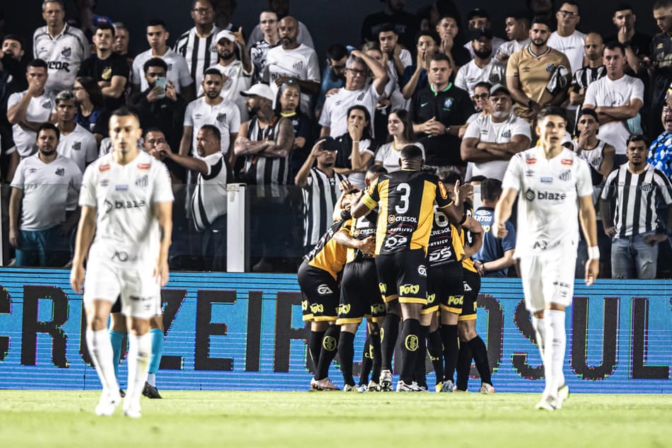 Pablo Dyego comemora seu gol em Santos x Novorizontino, na Vila Belmiro