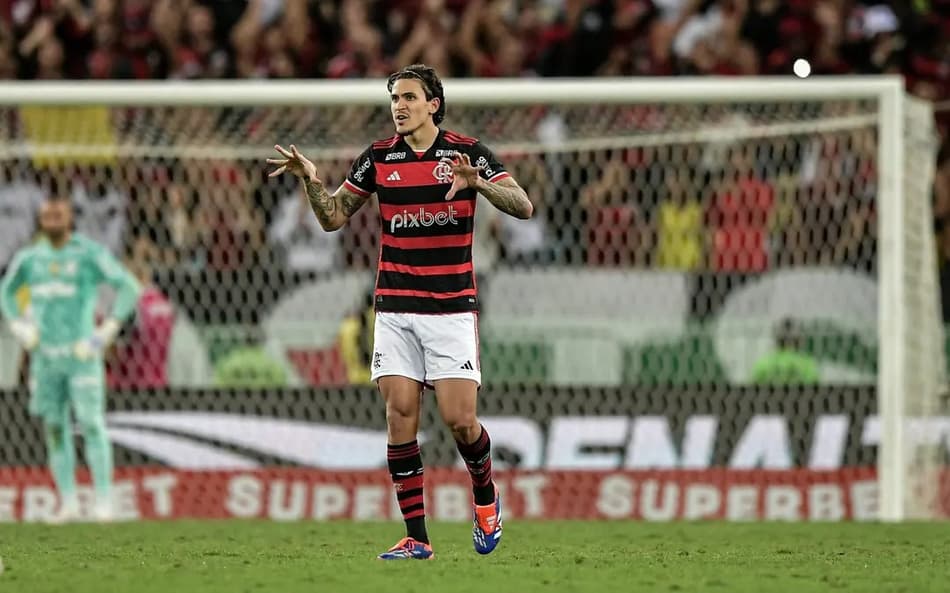 Pedro comemora gol sobre o Palmeiras, pela Copa do Brasil. (Foto: Thiago Ribeiro/AGIF)