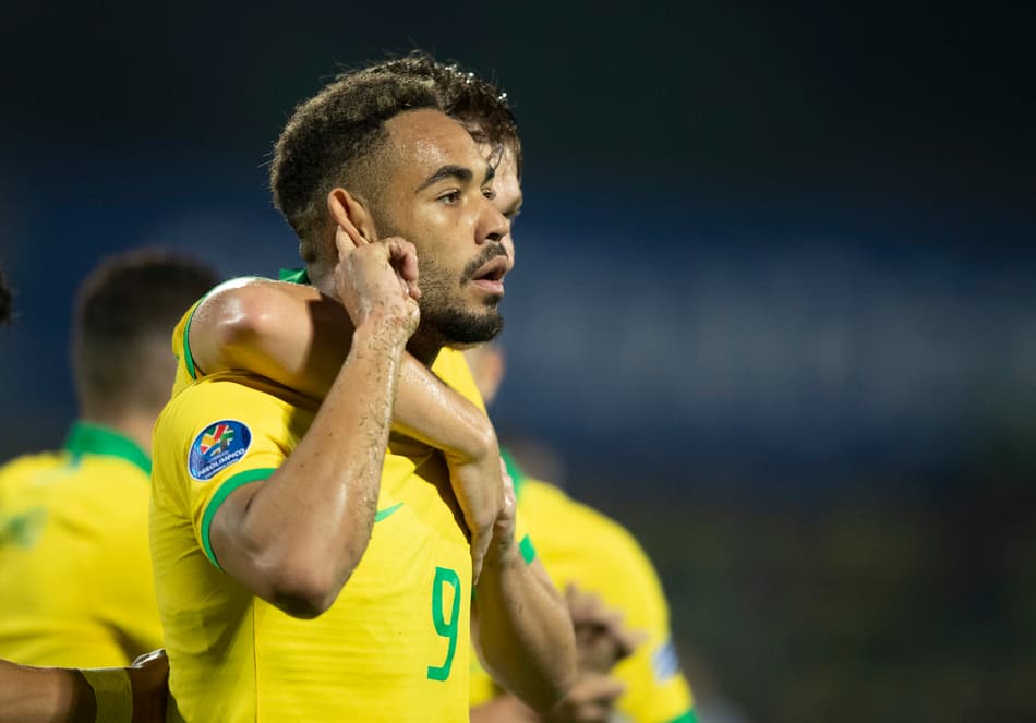 Matheus-Cunha-pre-olimpico-scaled.jpg