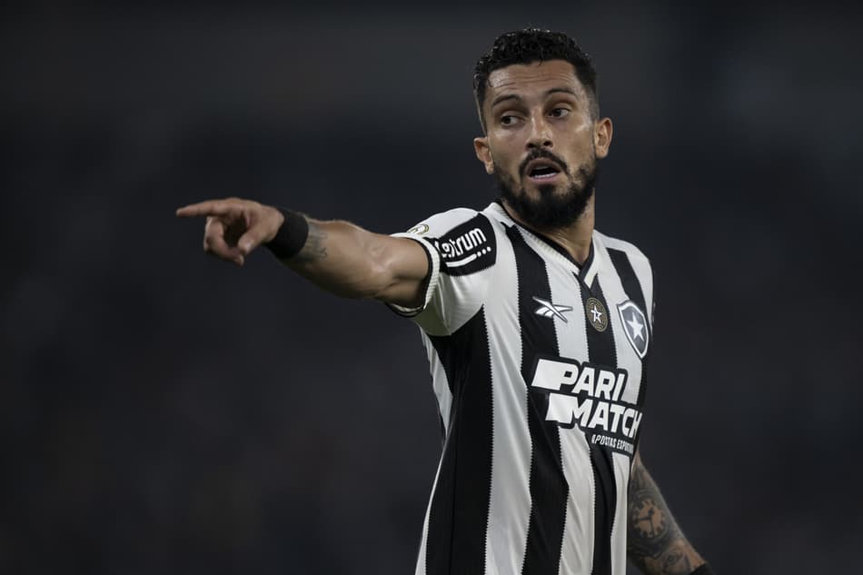 alex-telles-botafogo