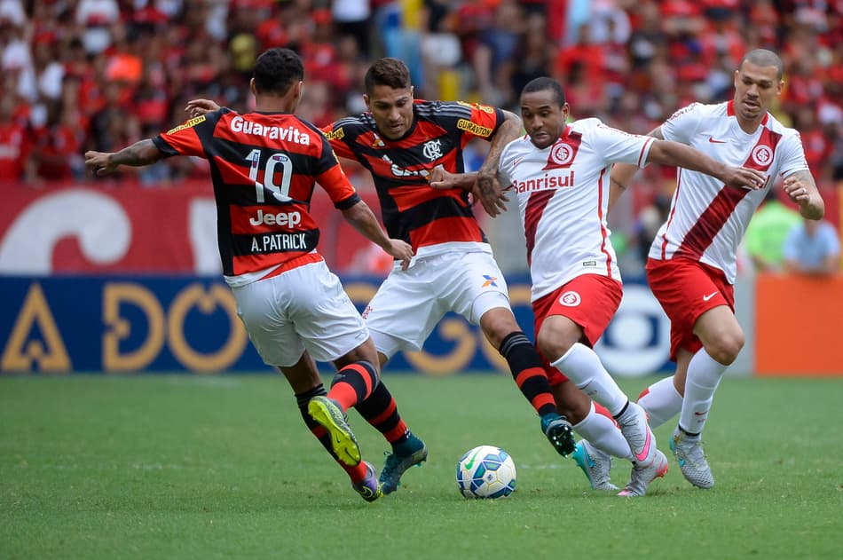 Flamengo só tem seis vitórias como visitante contra o Internacional; relembre os jogos