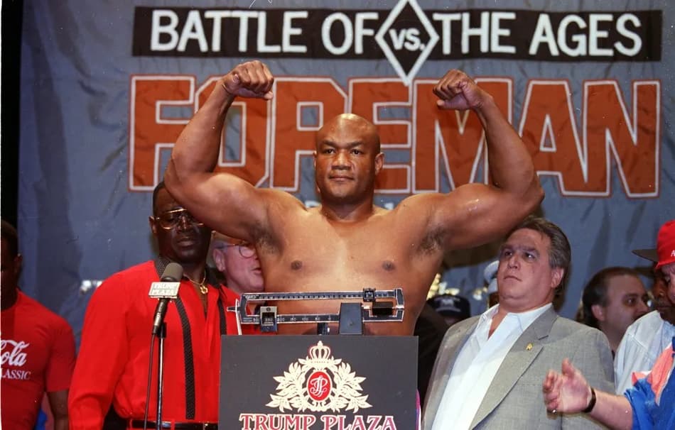 George Foreman morre aos 76 anos; relembre alguns fatos sobre o pugilista americano