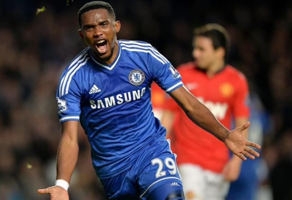 O atacante camaronês Samuel Eto'o é um dos grandes personagens do futebol a vestir a camisa do Chelsea e do Everton (Foto: Reprodução/Instagram)