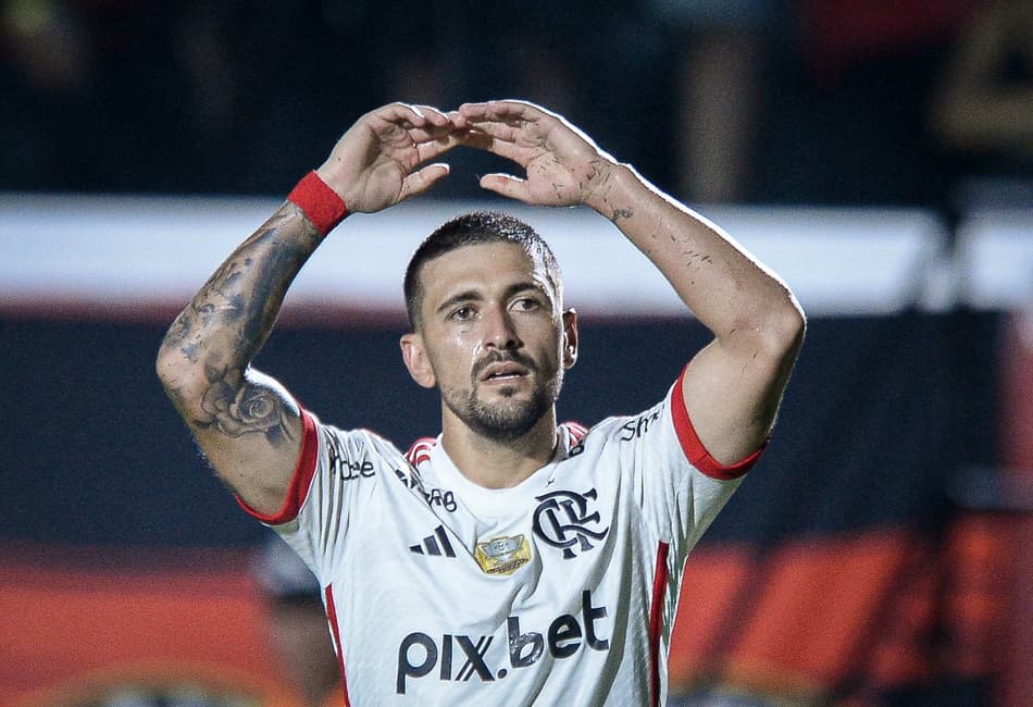 Arrascaeta subindo no ranking; veja estrangeiros com mais gols na história do Brasileirão