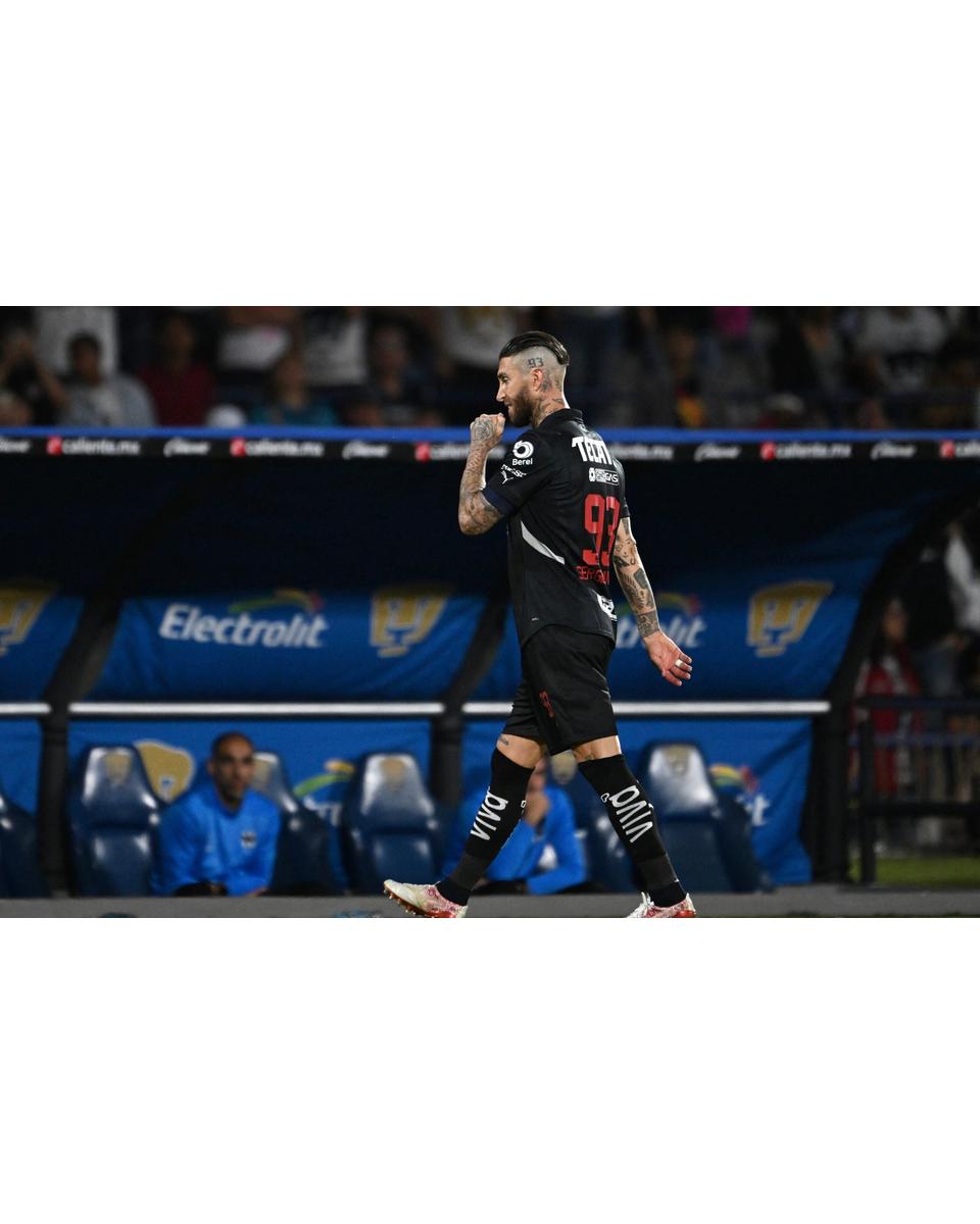 Sergio Ramos é expulso por agressão e levanta polêmica no México
