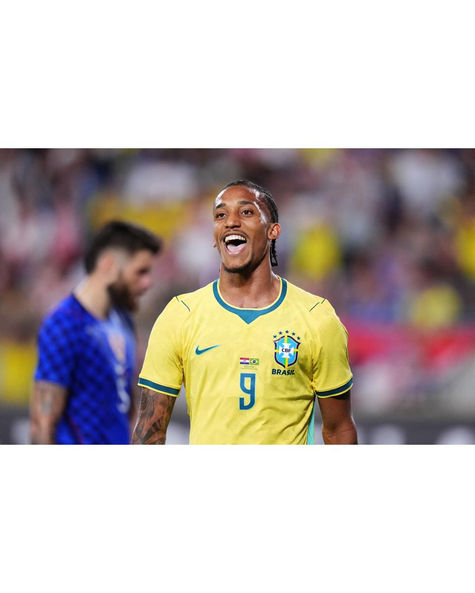 Brasil CBF JOAO PEDRO 9 長袖 ジャージ João Pedro aceita camisa 9 da Seleção, mas avisa: 'Comparar com