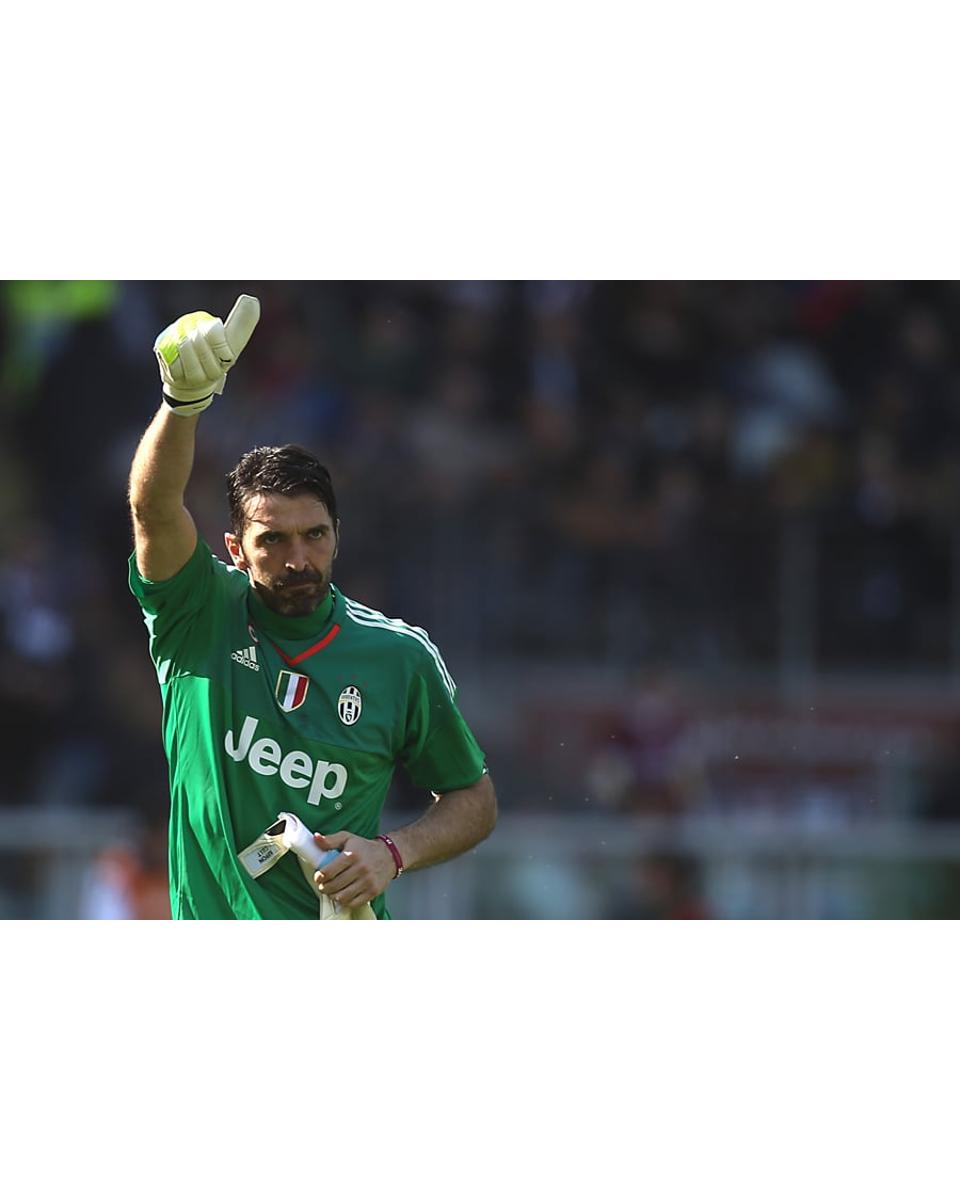 Corriere dello Sport': Buffon para a história: recorde de
