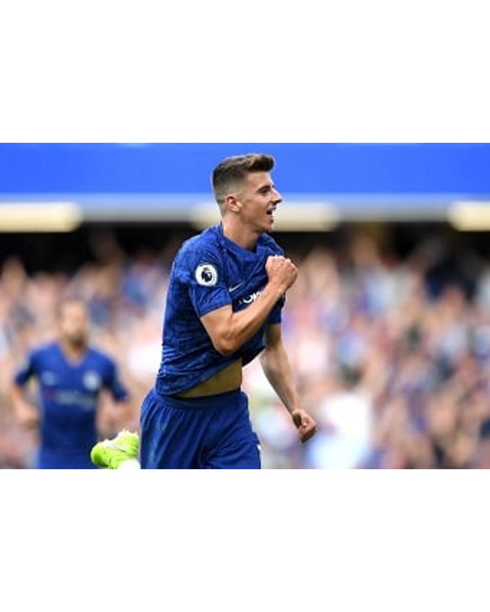 Mason Mount, do Chelsea, comenta sobre jovens meias da seleção inglesa