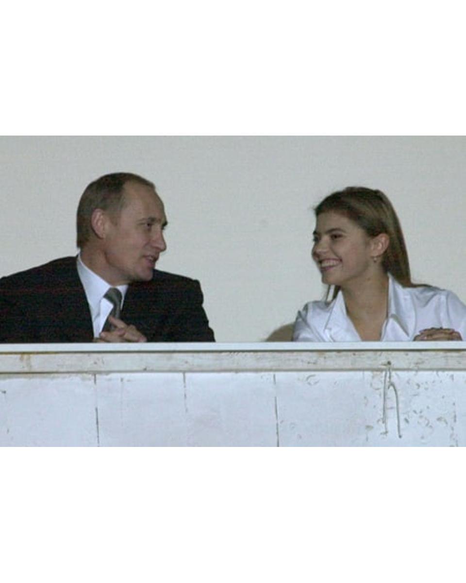 Conheça a história de Alina Kabaeva, ex-ginasta que é apontada como amante  de Putin - Lance!