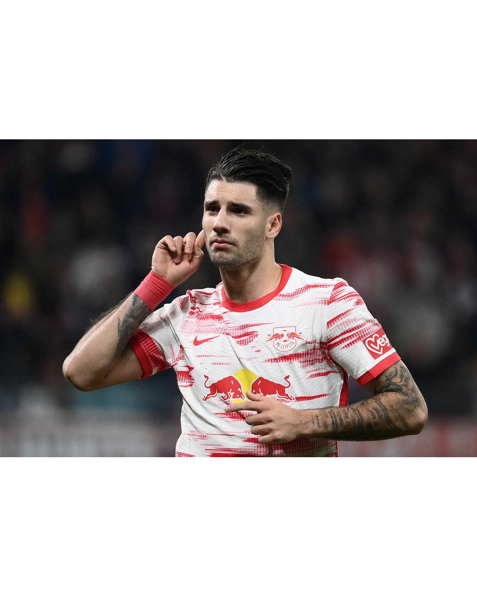 Liverpool estuda contratação de meio-campista do Leipzig, diz site