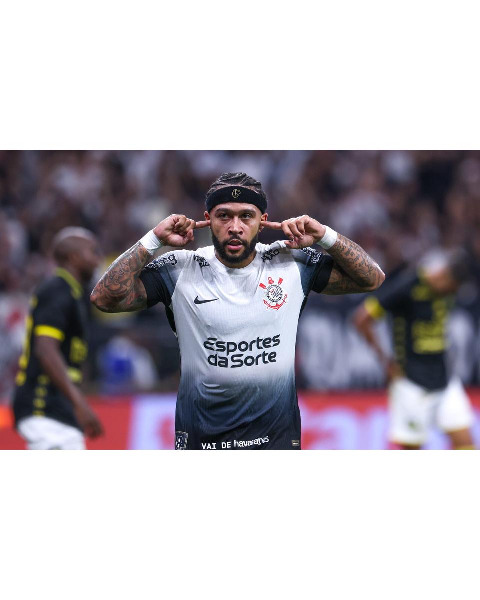 Clássico marca estreia de Memphis com a camisa 10 do Corinthians