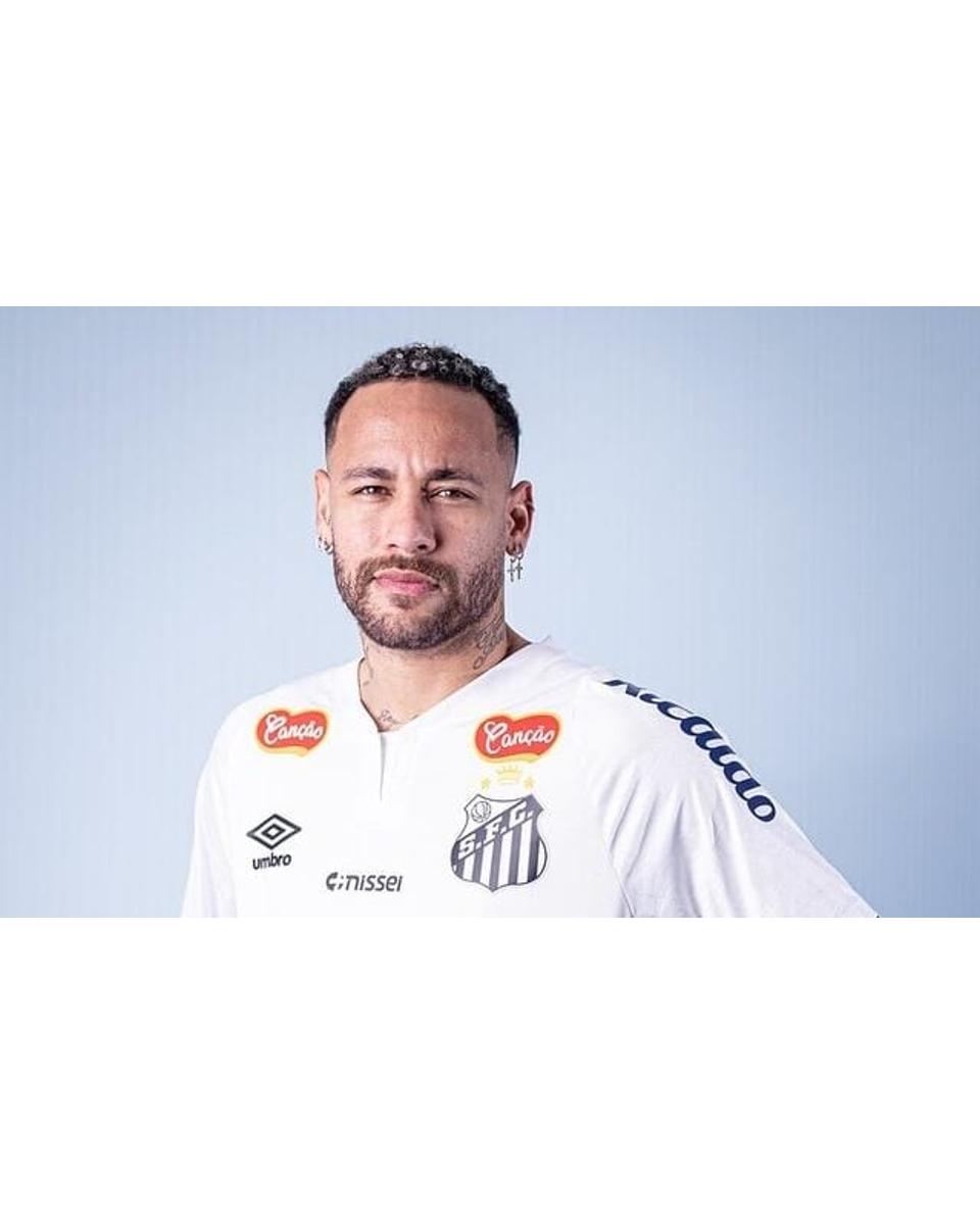 Neymar compra mansão em Santos e já acumula mais de 100 imóveis na região; veja fotos