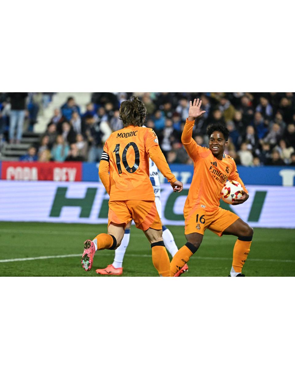 Jornal crava novo camisa 10 do Real Madrid; saiba mais