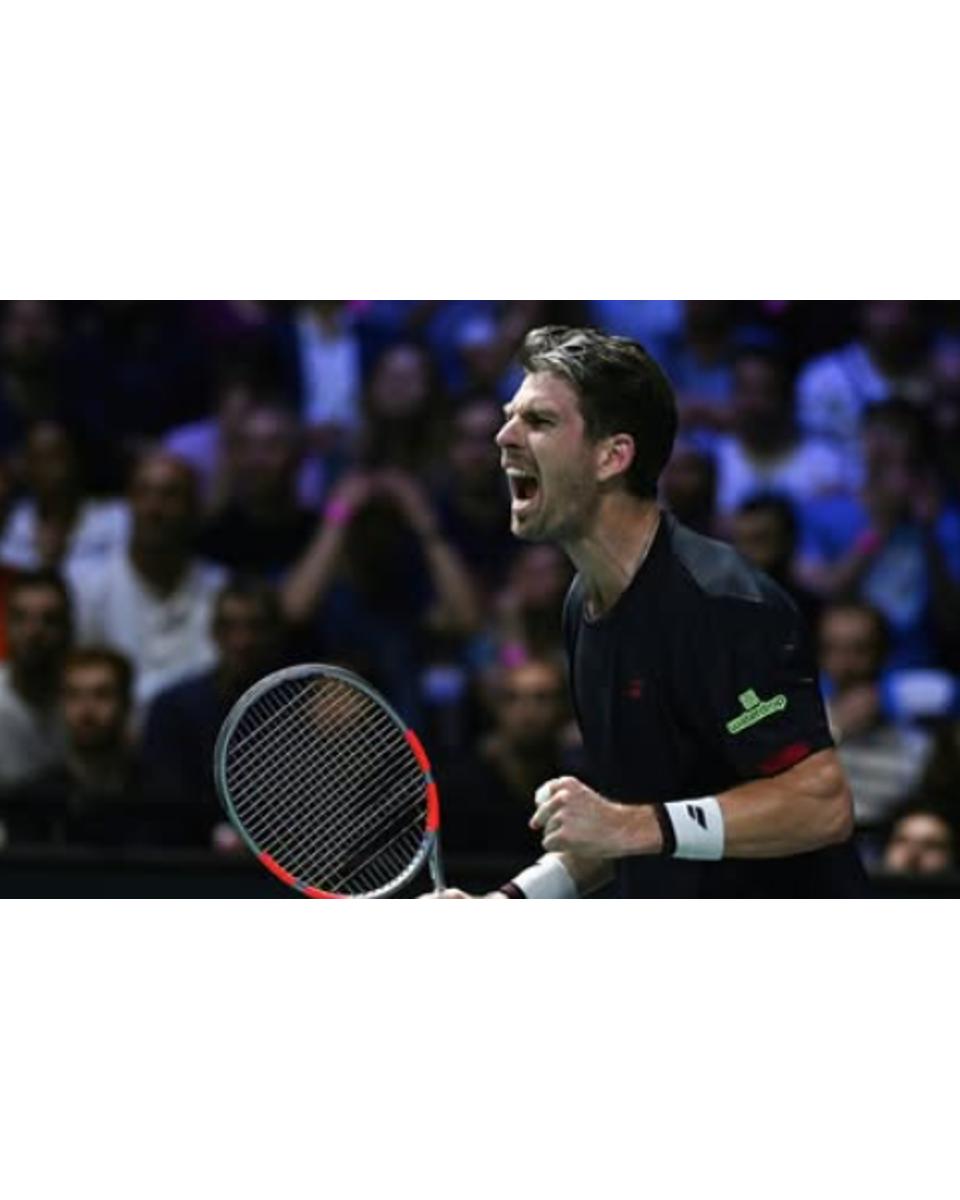 Secador ligado: britânico que pode ultrapassar João Fonseca avança