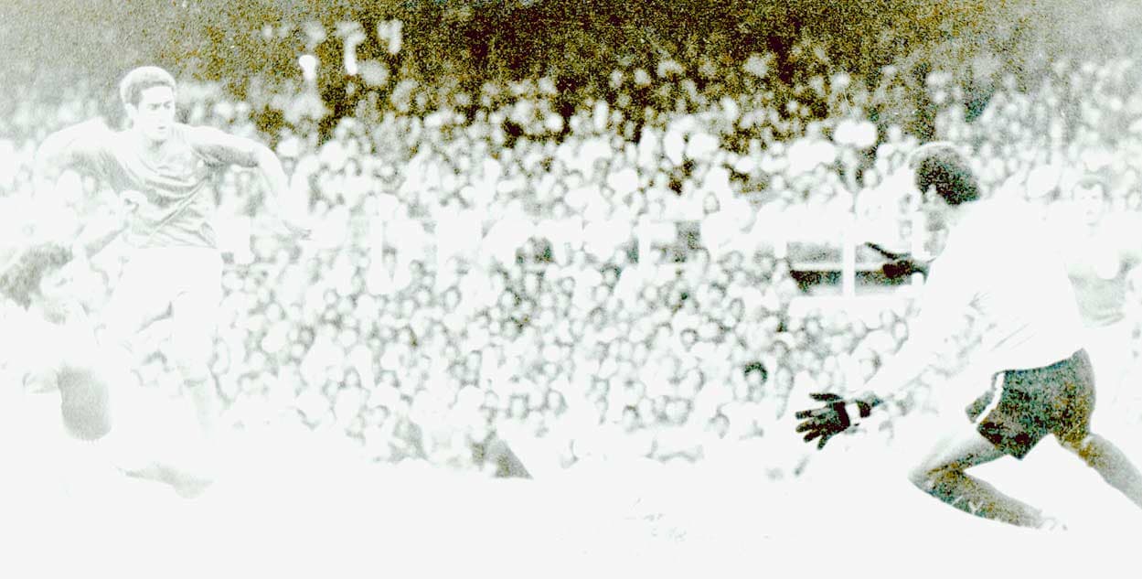 Cruzeiro x Internacional - Gol do Palhinha Libertadores 1976 (Foto: Arquivo Estado de Minas)