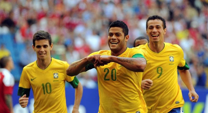 Dinamarca x Brasil - Hulk (Foto: Daniel Reinhardt/EFE)