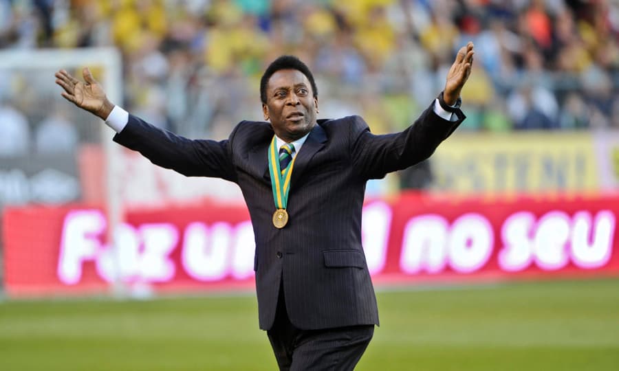 Confira momentos marcantes na vida de Edson Arantes do Nascimento, o Pelé (Foto: AFP)