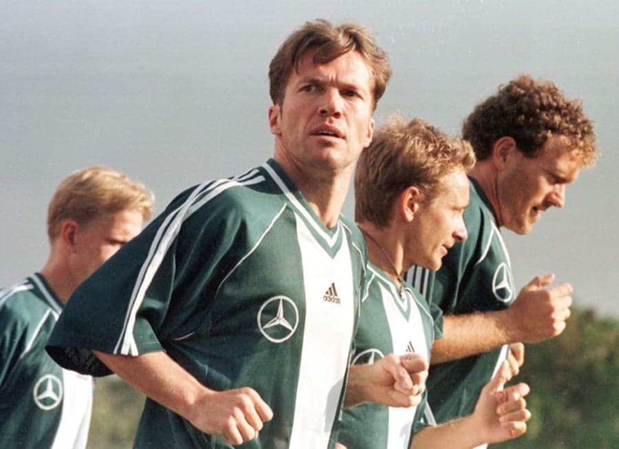 Em 1991, o alemão Lothar Matthaus foi o primeiro a receber o prêmio de melhor jogador do mundo da Fifa (Foto: AFP / Jorge Silva)