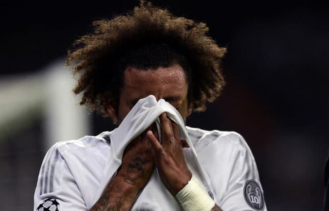 Marcelo saiu machucado ainda no primeiro tempo (Foto: Javier Soriano / AFP)