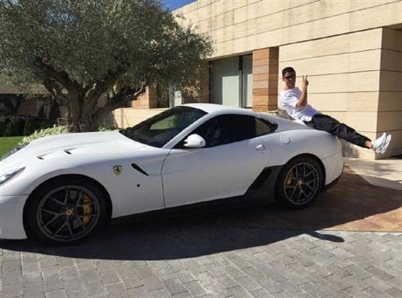 Ferrari Cristiano Ronaldo (Foto: Reprodução/Instagram)