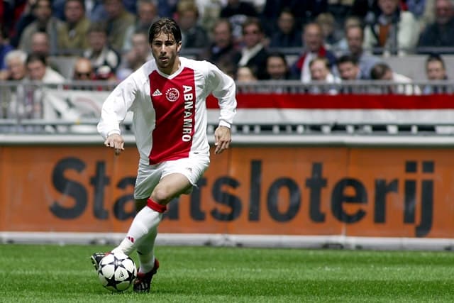 Maxwell atuou pelo Ajax de 2001 a 2006 (Foto: Reprodução)