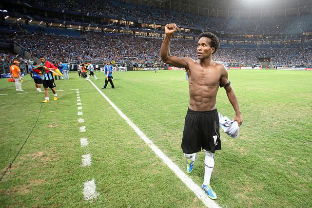 Zé Roberto era o capitão do time que estreou com vitória na Arena do Grêmio (Foto: Lucas Uebel/Grêmio)
