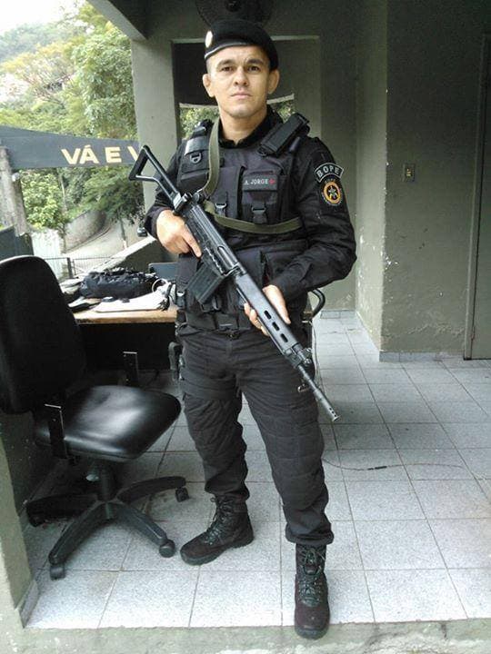 Luciano Azevedo é policial do Bope  (FOTO: Arquivo Pessoal)