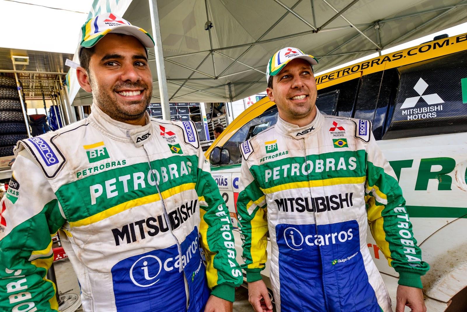 Dupla da Equipe Mitsubishi Petrobras o navegador Youssef Haddad e o piloto Guilherme Spinelli