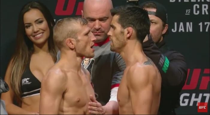 TJ Dillashaw e Dominick Cruz se encaram antes do UFC Boston (FOTO: Reprodução)