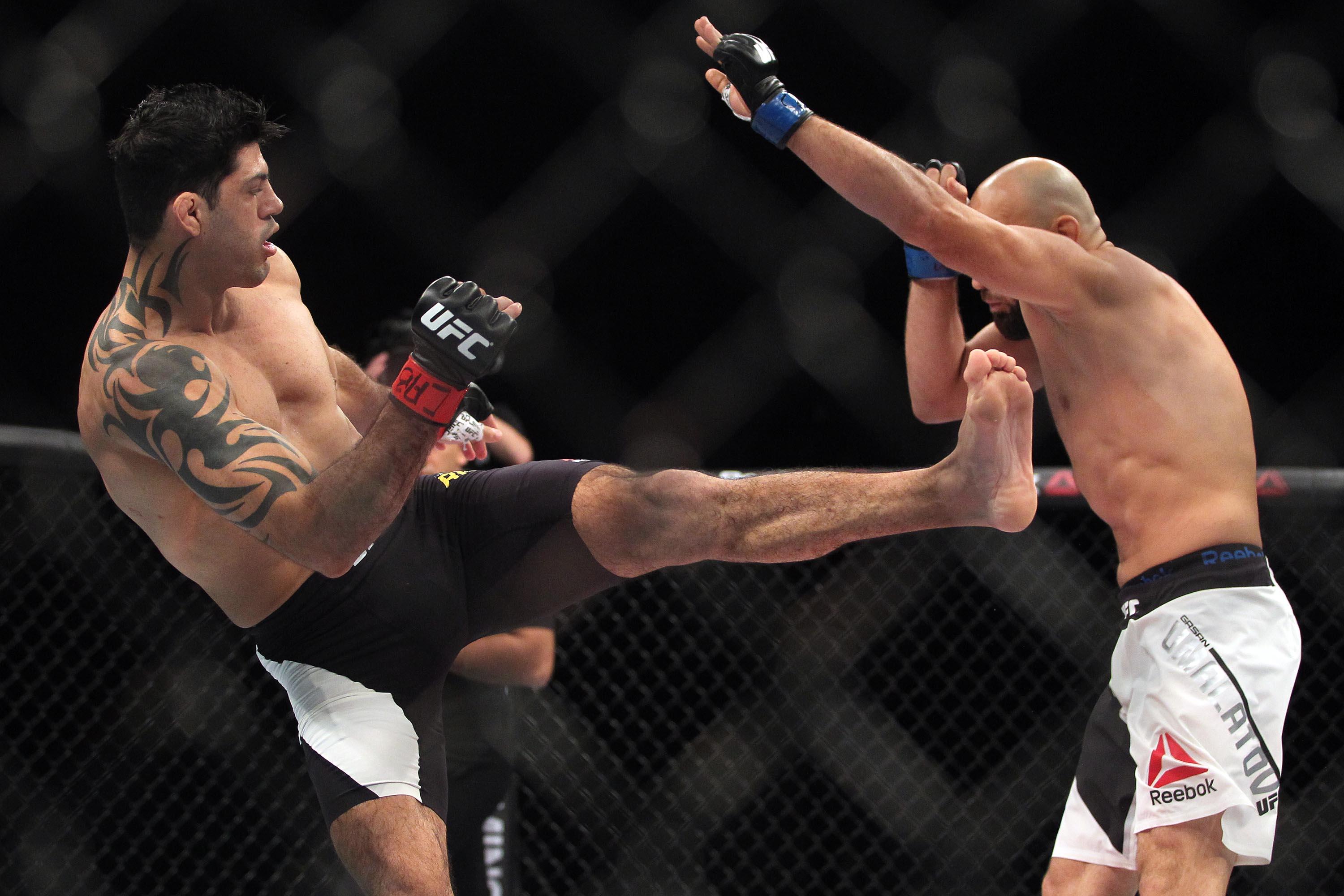 Viscardi Andrade vem de vitória no UFC (FOTO: Divulgação/Inovafoto)