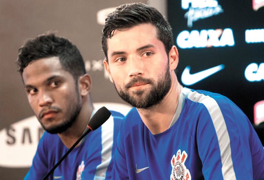 Corinthians - Yago e Felipe (foto:Marco Galvão/Fotoarena/Lancepress!)